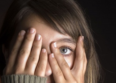 С детских лет люди находятся в социуме, контактируя с окружающей средой. Для многих людей такой контакт является огромной проблемой. Это проявляетс...