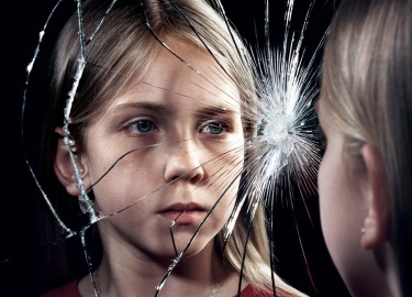 Все люди подвержены тем или иным психологическим воздействиям, если воздействие негативное, то человек может заработать психологическую травму. Пси...